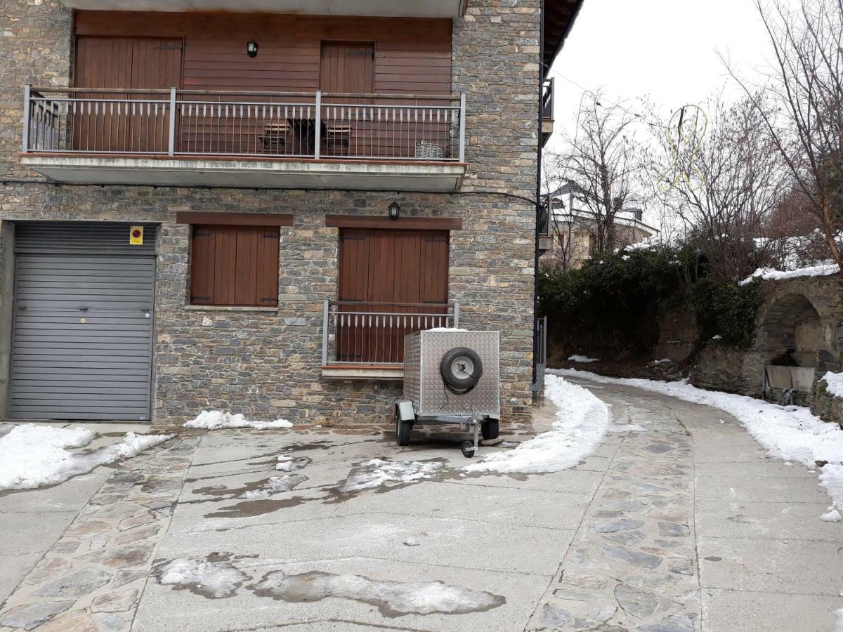 Apartament De La Lali Roní Exteriör bild